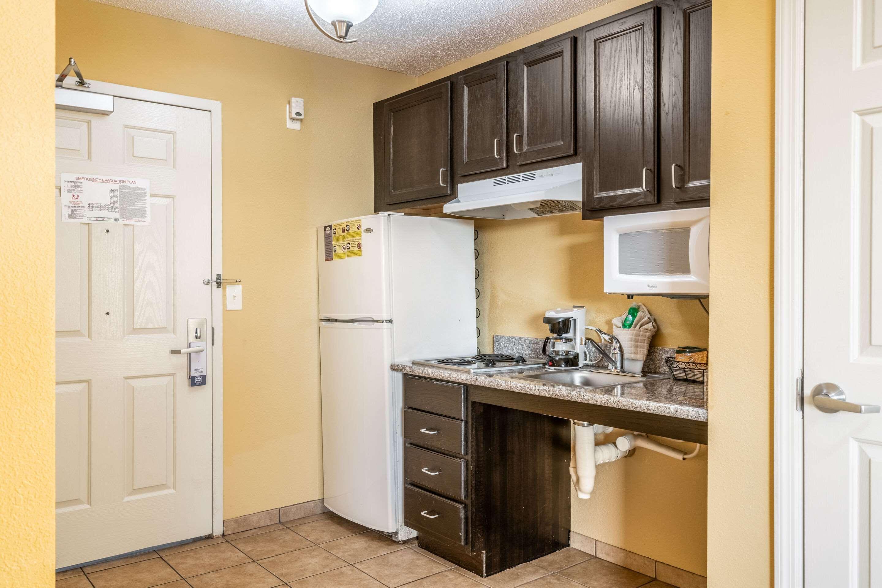 Suburban Studios Near Camp Lejeune Jacksonville Exterior foto
